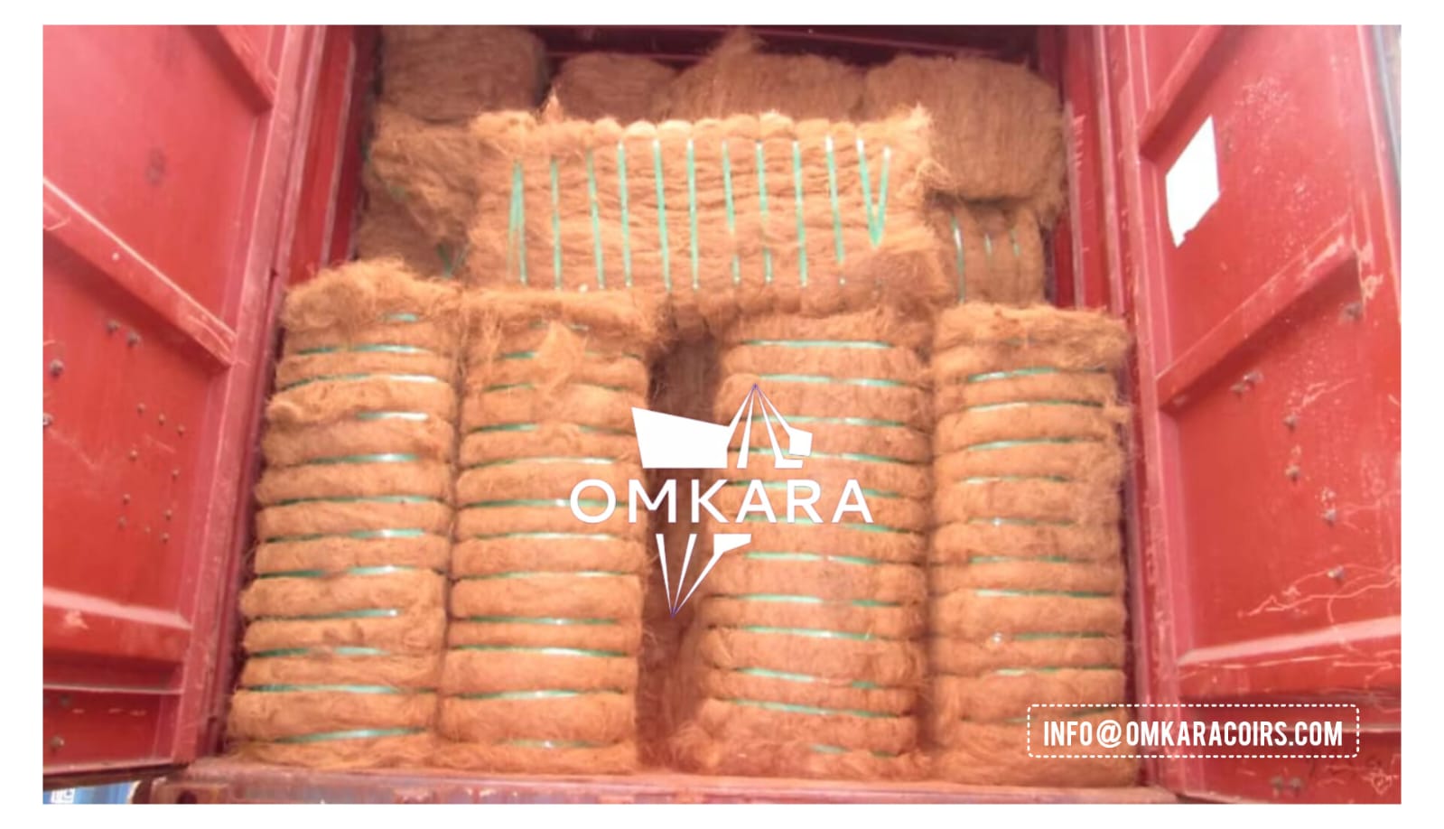 120kg coir fibre bundles - pollachi exporter.jpeg